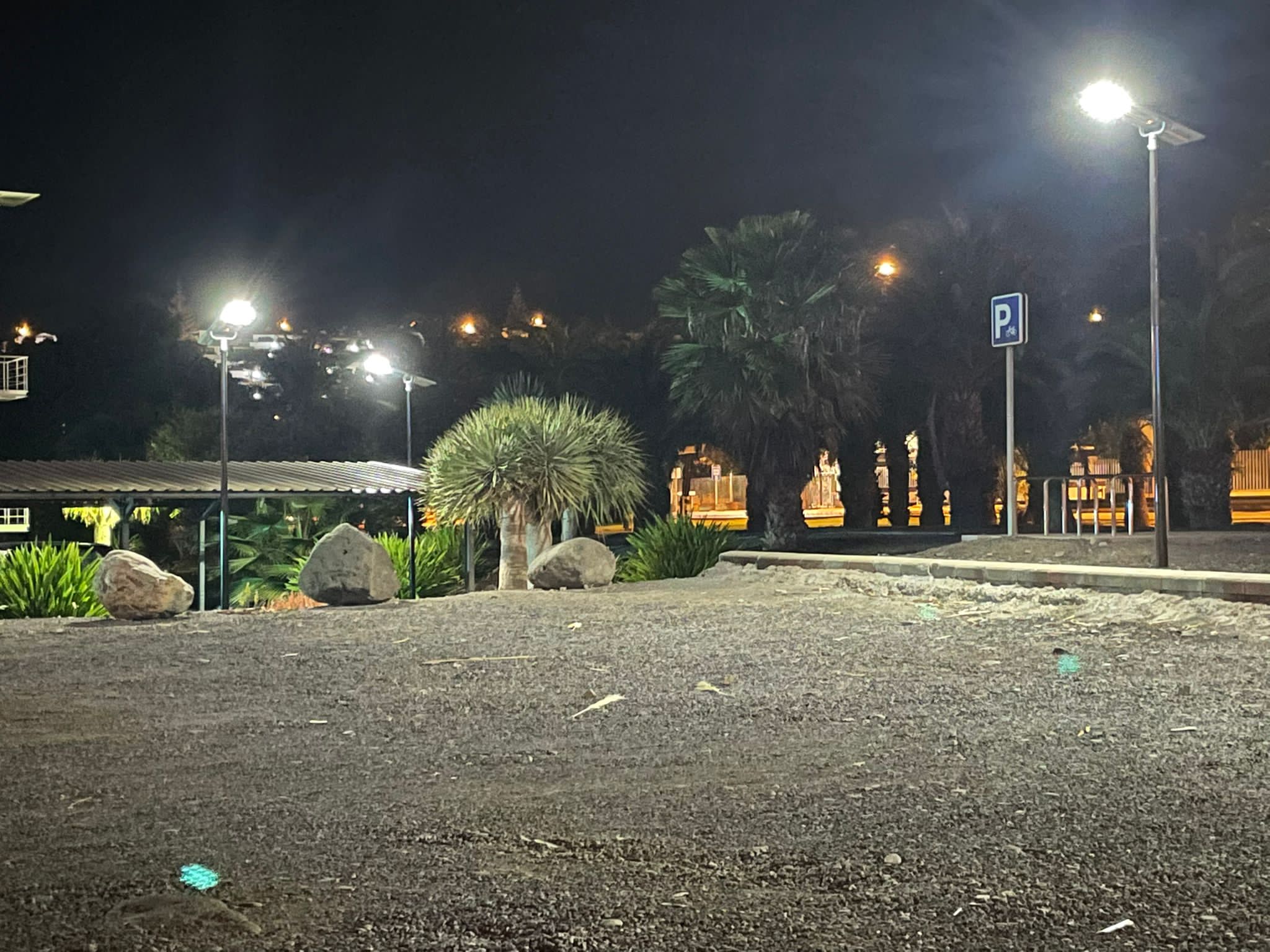 Iluminación solar autónoma en aparcamiento de los juzgados de Maspalomas